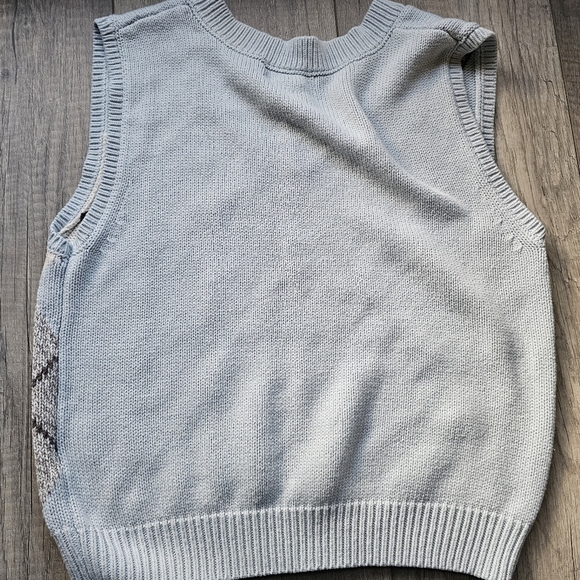 2 Pairs of Girl's Vests - Picture 5 of 9